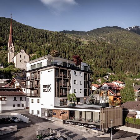 Aparthotel Tante Trude Oetz Exteriör bild