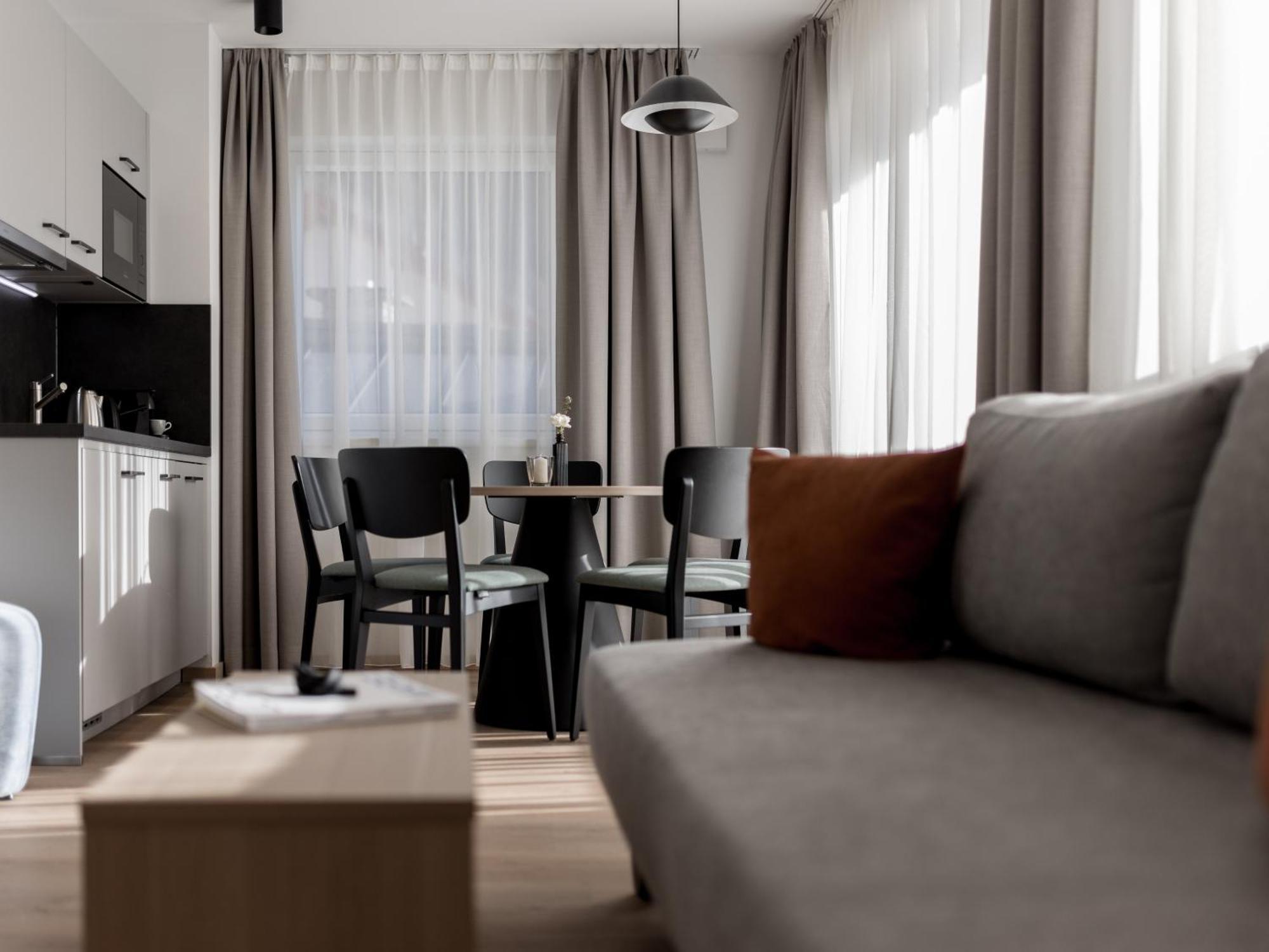 Aparthotel Tante Trude Oetz Exteriör bild
